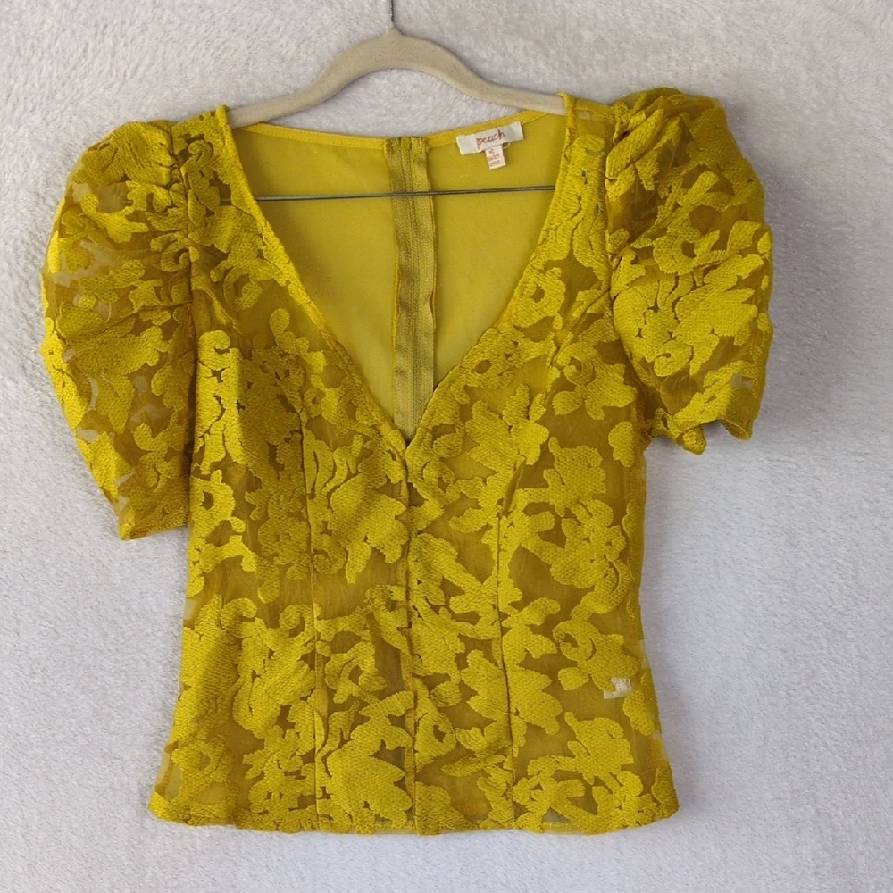 Peach Junior's Mustard Yellow Sheer Puff‎ Sleeve Cropped Shirt Size S